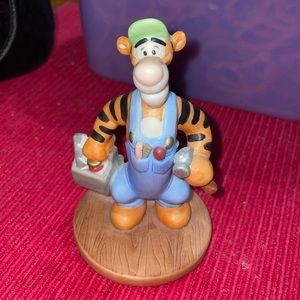 Winnie the Pooh Tigger as carpenter or handyman